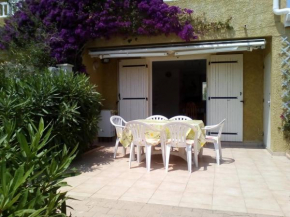 Villa au Barcarès: Piscine, Parking, 2 Chambres, Terrasse Plein Sud, Proche Lac et Commodités - FR-1-782-22